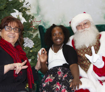 The Poughkeepsie Galleria participated in “Santa Cares” again this year and ThinkDIFFERENTLY was on-hand for support! This gave families an opportunity to schedule a sensory-sensitive visit with Santa Claus! An ASL Interpreter was present to assist Santa as well! (12/2019)