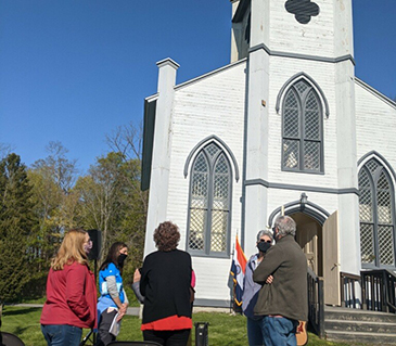 Dutchess County Parks hosted Earth Awakening Weekend in celebration of Earth Day! They kicked off the weekend with a rededication of the beautiful Ellessdie Chapel at Bowdoin Park led by Pastor Steve Dambra of Odyssey Church! (4/2021)