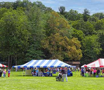 ThinkDIFFERENTLY Fitness & Field Day at Bowdoin Park was a big success! Hundreds came from around the county to participate in the field games, visit the nutrition stations & collect information from our community providers! All participants went home with a finisher medal and a delicious bagged lunch! (7/2021)